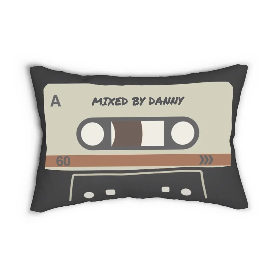 AnimiCausa's tweet photo. Personalized Cassette Tape Pillow 
https://t.co/TT5qedqvbL 

#personalizedgifts
#personalized
#custommade
#customizedgifts https://t.co/nLWytlhmdV