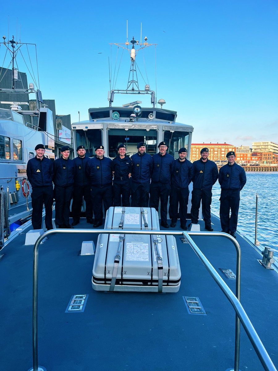 HMS CHARGER tweet media