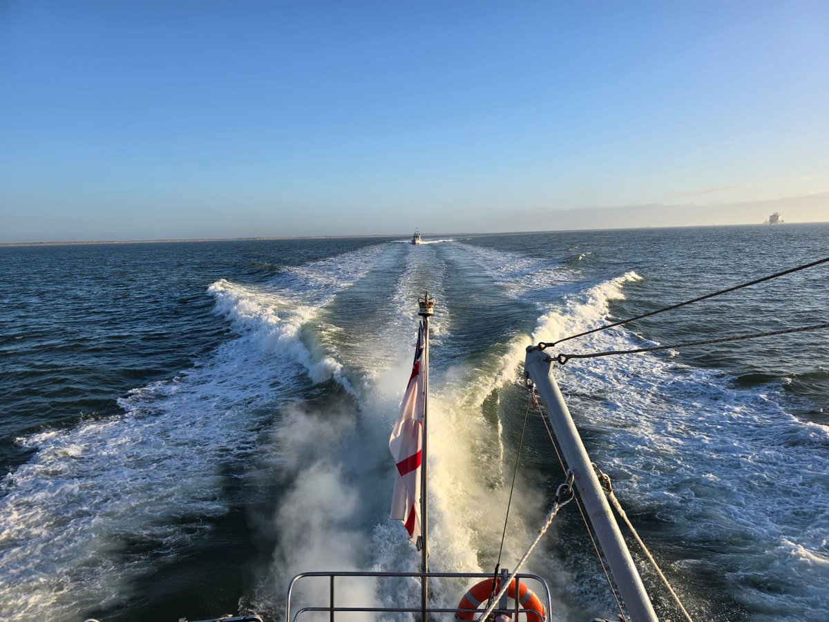 HMS CHARGER tweet media