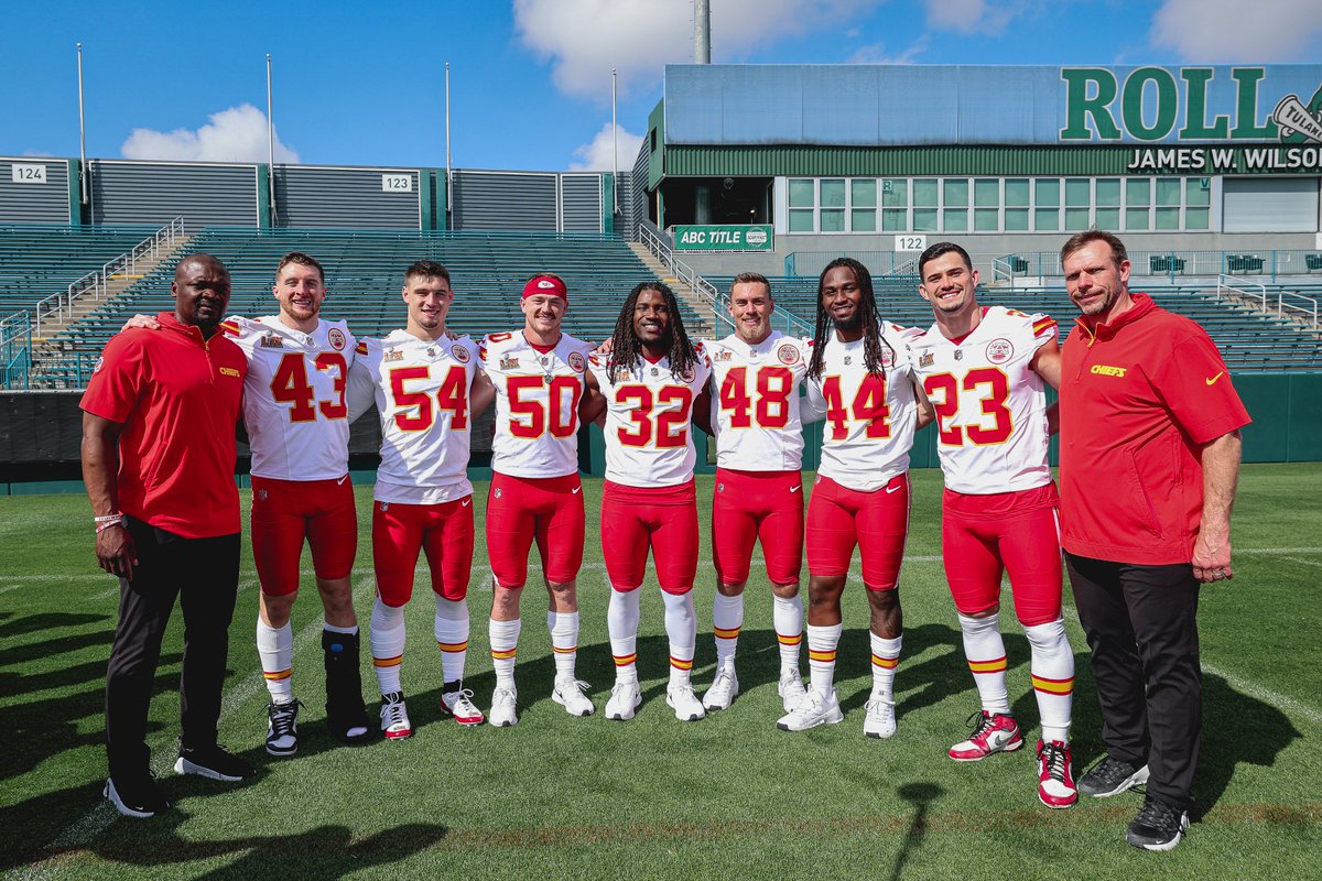 Chiefs's tweet photo. How 'bout that CHIEFENSE 😤 https://t.co/R6gPdKo0bQ