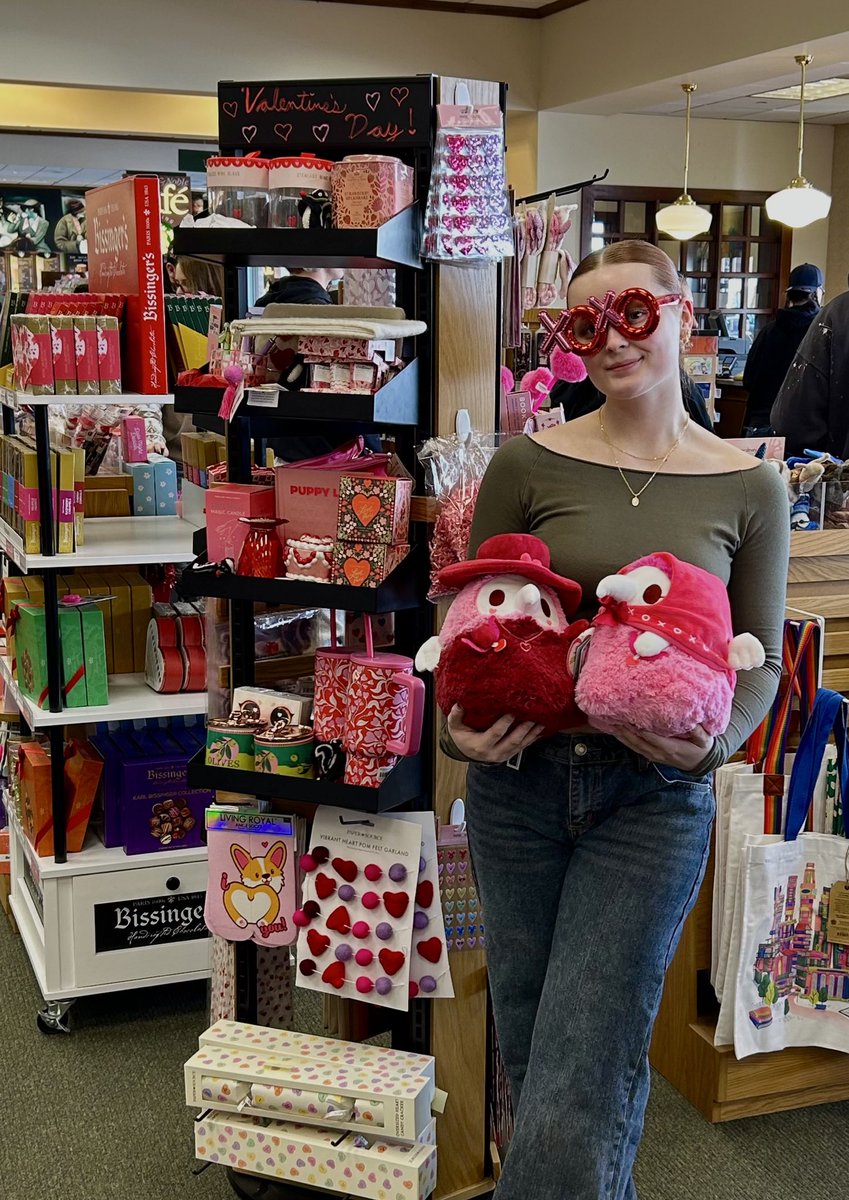 BN_Orem's tweet image. Love is in the air💕💕

Valentine’s day is right around the corner and we have the perfect gifts for your valentine.💌
-
-
#bnorem #bn236 #barnesandnoble #valentinesday #gifts