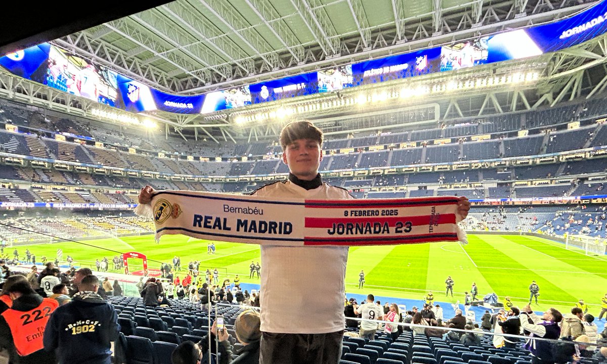 d_demyttenaere's tweet photo. 18 ans, ça se fête en grand ! #RealMadrid #realatleti @realmadrid https://t.co/QWBHkTU48n