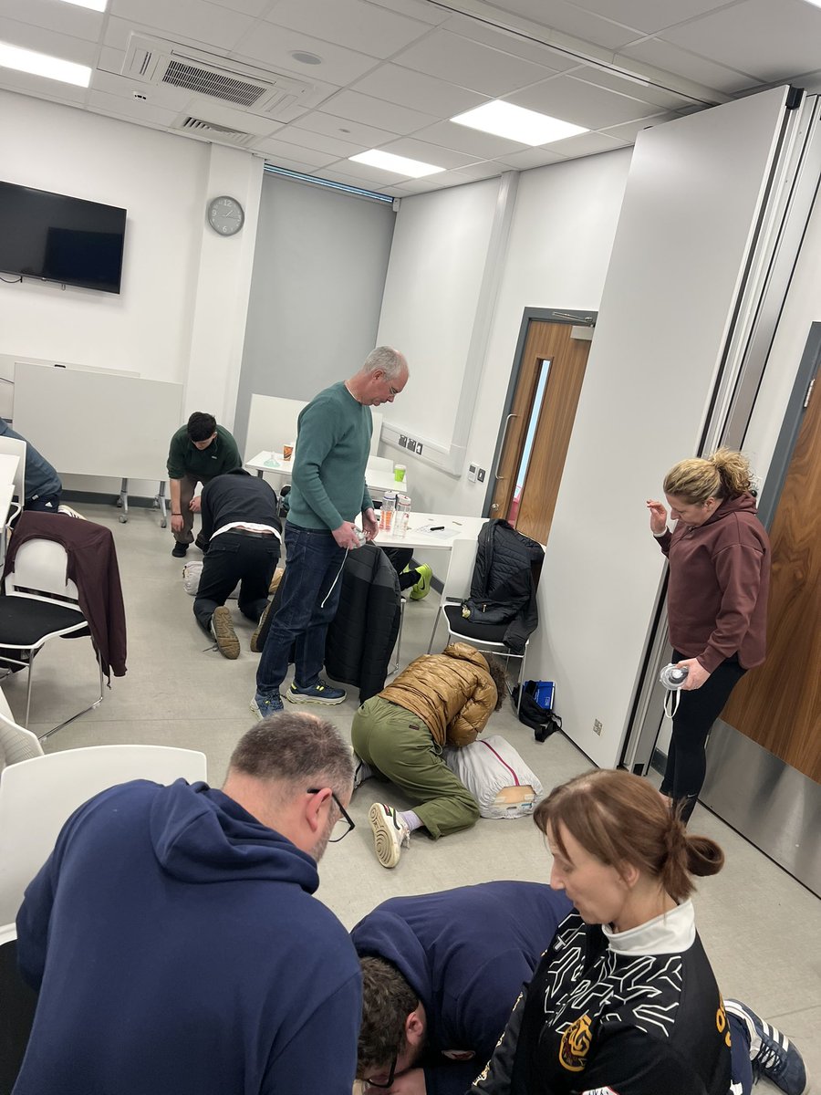 Reach First Aid tweet media