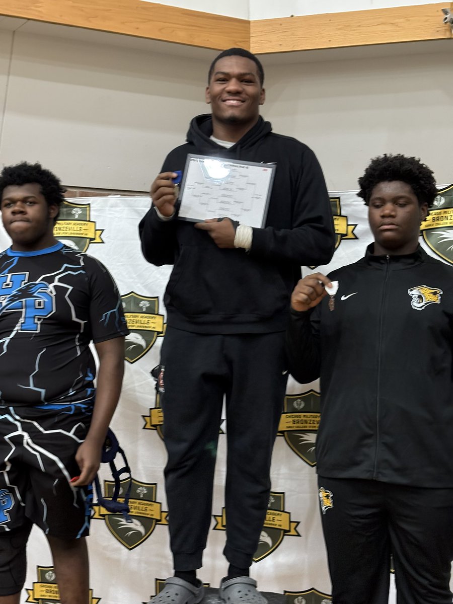 3X Regional Champion in the 285lbs weight class not bad on to sectionals!