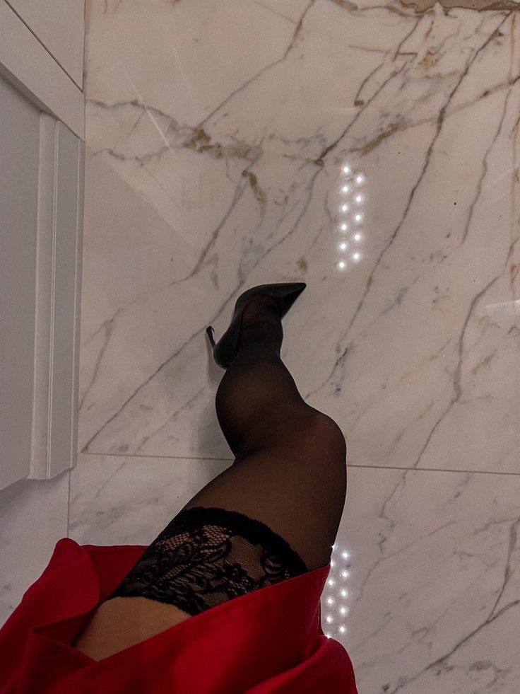MistressZuzanna's tweet photo. Klęknij u moich stóp. Podziwiaj. Służ. Nie pytaj, spełniaj. Płać, by zasłużyć na więcej👠
#Femdom #Findom #MoneySlave #PayForPleasure #Dominatrix #CashSlave #FindomQueen #PowerExchange #PayToObey #SubSlave #FinancialDomination #FemdomCommunity #WealthySub #FindomLife #PayMe https://t.co/jFbITFifnb