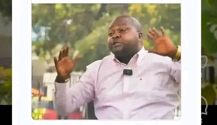 Gaborian Mboma kumeza (@gaborienm) on Twitter photo Cet apôtre ou évêque n'a qu'à se préparer pour affronter la justice car promettre la mort à celui qui a tout donné pour la République est une insulte à l'état de droit.
Allô Excellence <a href="/ConstantMutamba/">Constant Mutamba</a>
,plusieurs milliers de congolais attendent son arrestation. Vive la justice. Cet apôtre ou évêque n'a qu'à se préparer pour affronter la justice car promettre la mort à celui qui a tout donné pour la République est une insulte à l'état de droit.
Allô Excellence <a href="/ConstantMutamba/">Constant Mutamba</a>
,plusieurs milliers de congolais attendent son arrestation. Vive la justice.