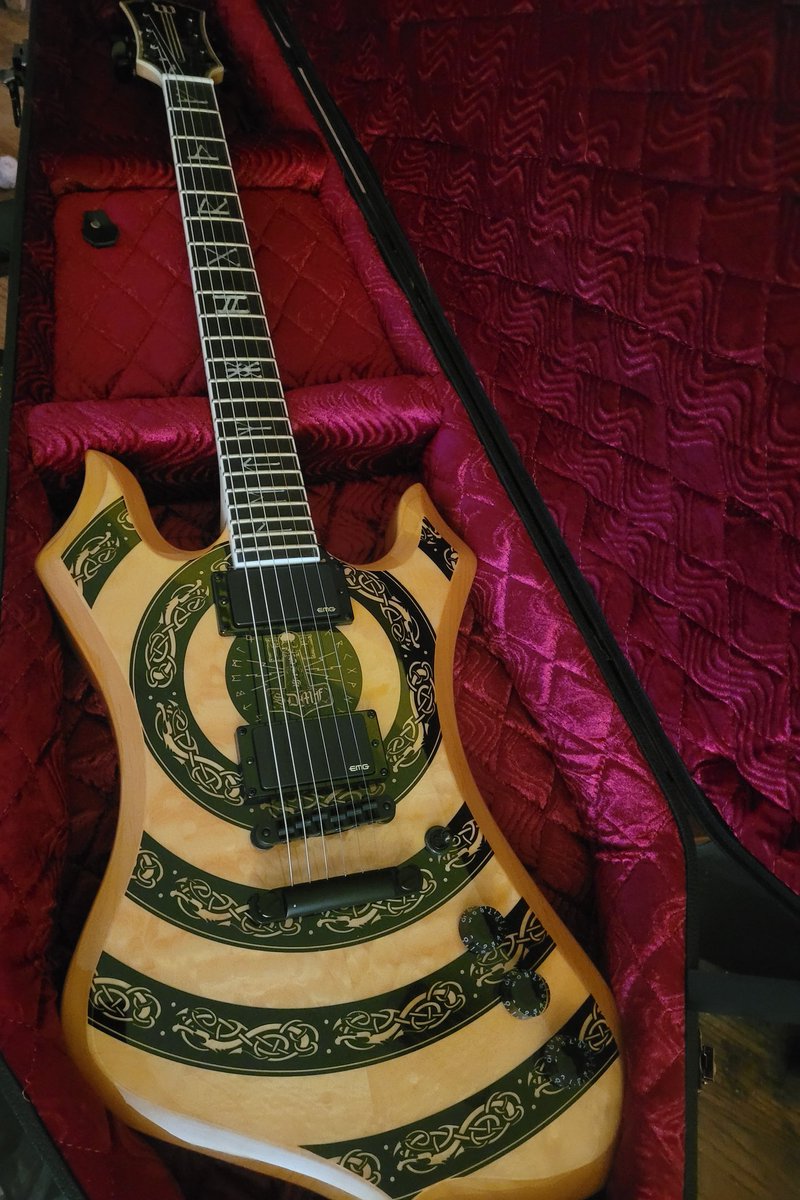 StevenVano94940's tweet image. @ZakkWyldeBLS I just picked up my first Wylde Audio guitar.  I absolutely love it! #Getchapull #Wyldeaudio