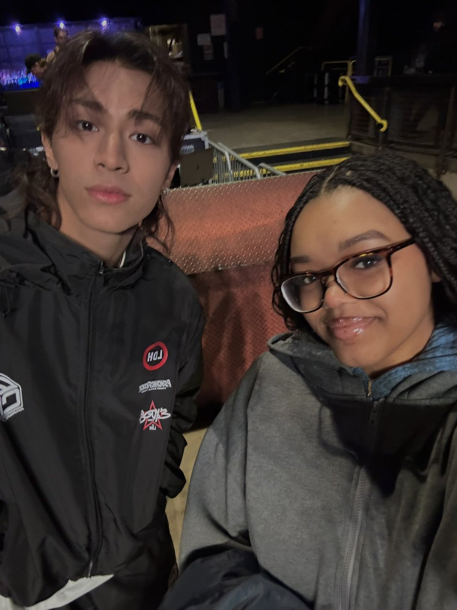 psyfeneo's tweet photo. Didn’t post this buttt 🥺 yes I met weesaaaa #PCF_1st_USTOUR #PCFinNYC #WEESA https://t.co/vloLMTXw1W
