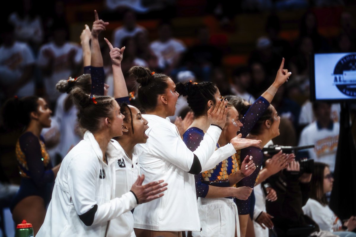 USUGymnastics's tweet photo. 𝐂𝐨𝐧𝐟𝐞𝐫𝐞𝐧𝐜𝐞 𝐖𝐢𝐧 ✅
𝐄𝐯𝐞𝐧𝐭 𝐓𝐢𝐭𝐥𝐞 𝐒𝐰𝐞𝐞𝐩 ✅
𝐒𝐩𝐞𝐜𝐭𝐫𝐮𝐦 𝐌𝐚𝐠𝐢𝐜 ✅ https://t.co/qxNsCYVAD4