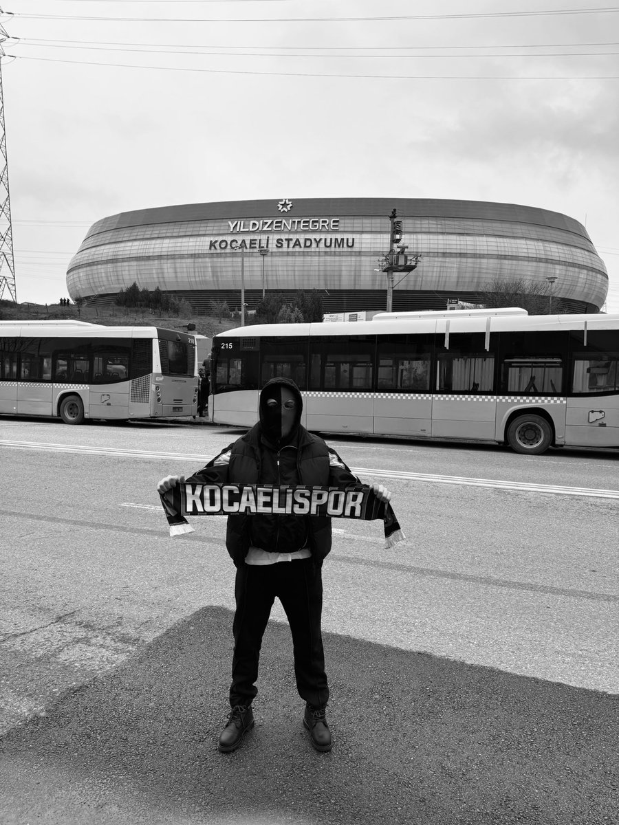 SEN OLMAZSAN BU HAYAT CEHENNEM BİZE…

#Kocaelispor