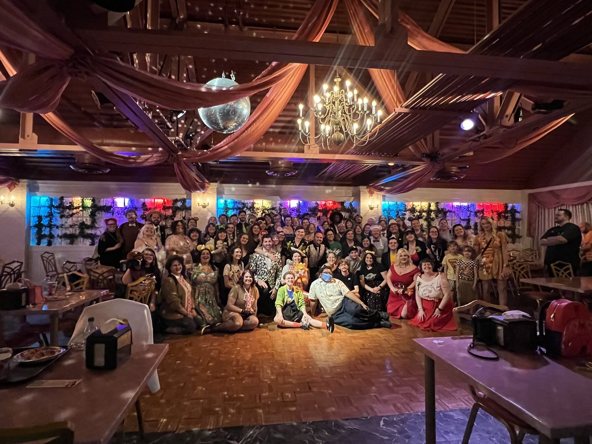 PIZZERIZZO PROM 2.8.25 🍕🐀