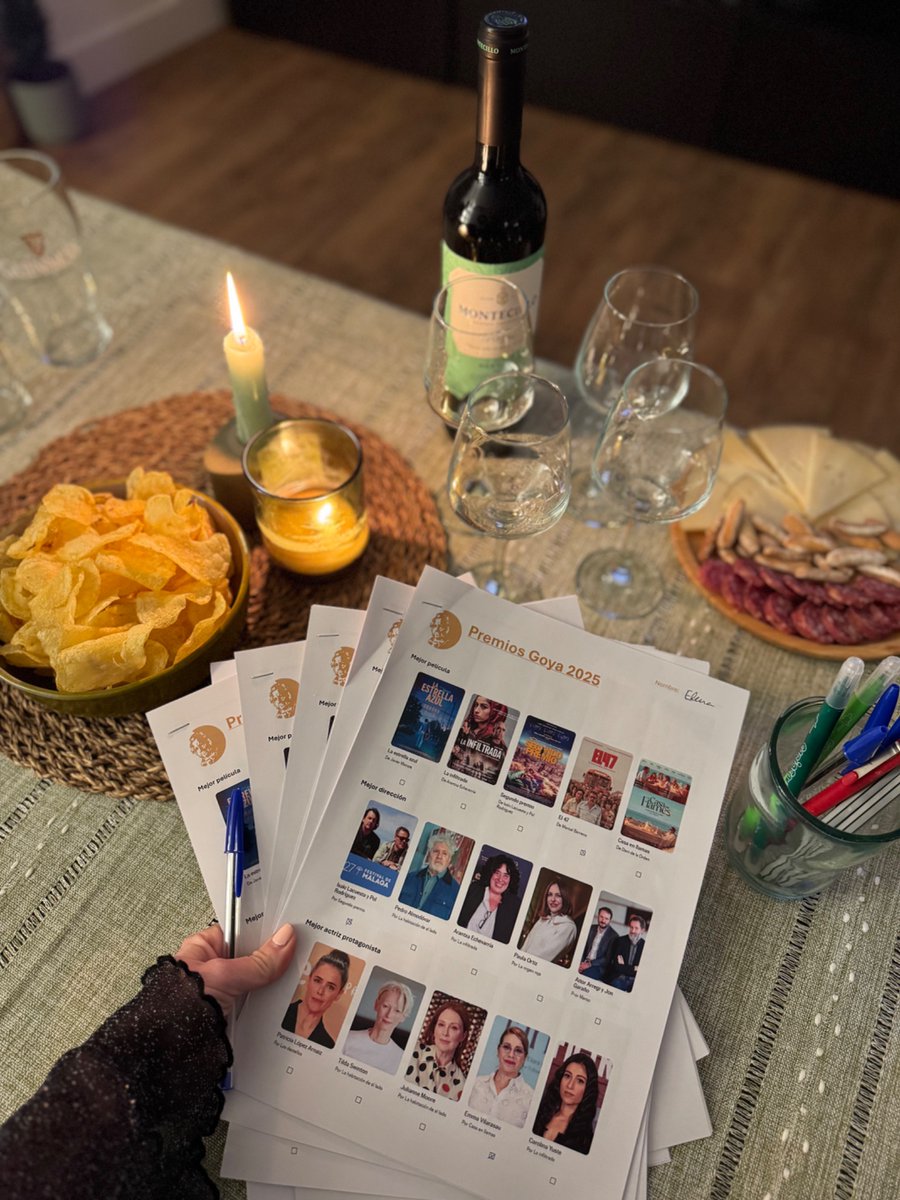 Una de mis noches favoritas del año. Que viva el cine español 🤍🎬🍿
#Goya2025