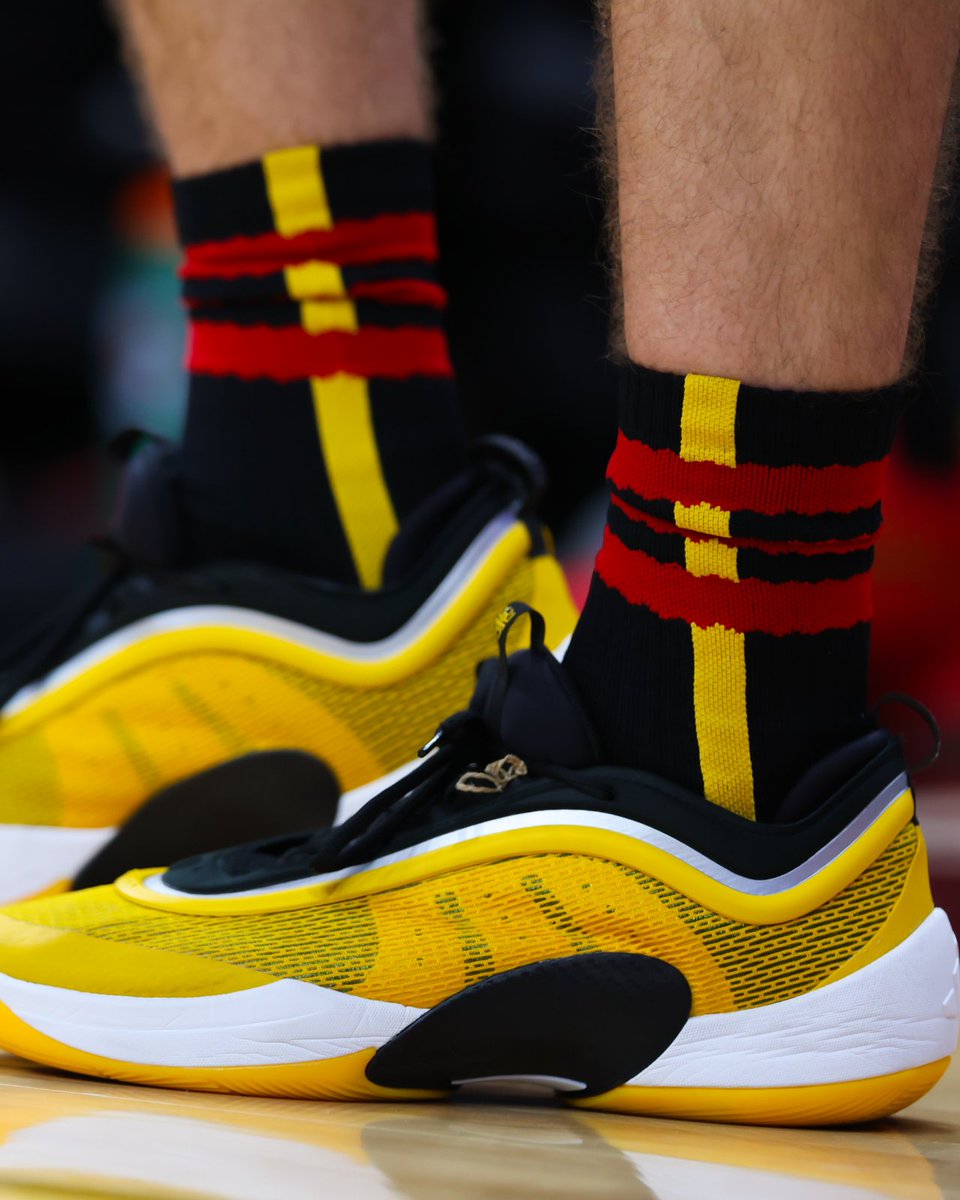 Louisville Men's Basketball tweet media