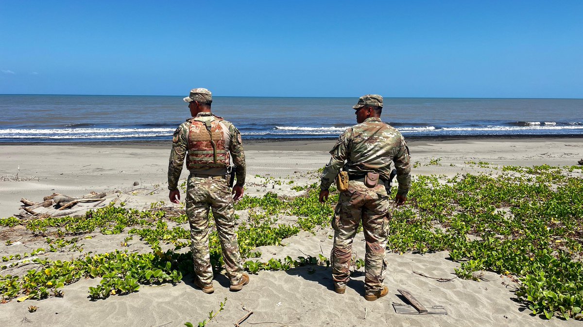 Servicio Nacional Aeronaval de Panamá tweet media