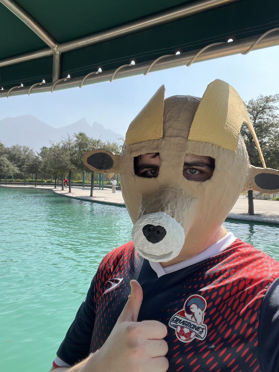 DMarinMiniRon's tweet photo. ¡Mini Ron pasea por toda la Macroplaza y Parque Fundidora!🏙️🤠
#MiniRon | #AquíEstamos | #Monterrey | #MacroplazaMonterrey | #FuerzaCimarrón💪🏻🐏 https://t.co/6hwIQmhzUD