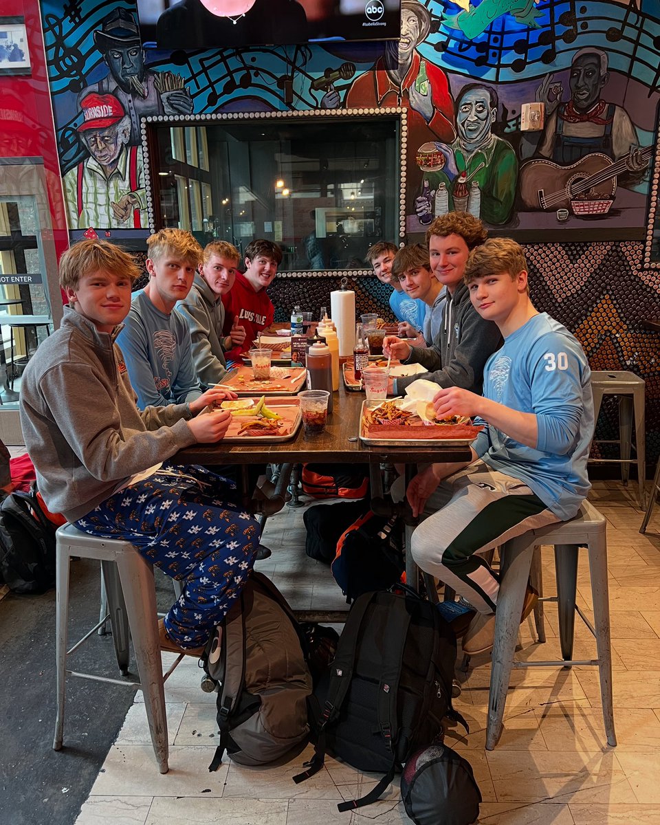 18 Orange enjoying a little Sugarfire BBQ after going 2-1 today.  They are still in the hunt for gold tomorrow. #dennislafatagatewayboysfestival #furyproud #riseandriseagain
