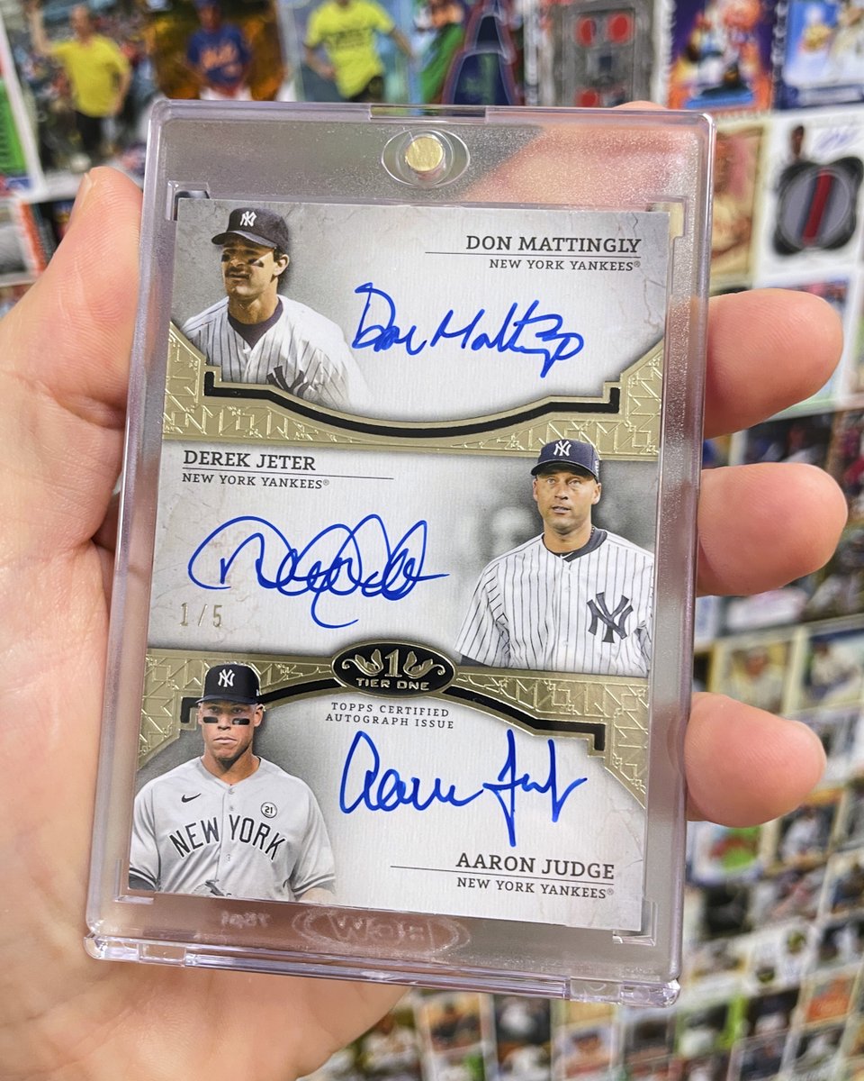 Topps's tweet image. Where the Yankee fans at? 👀