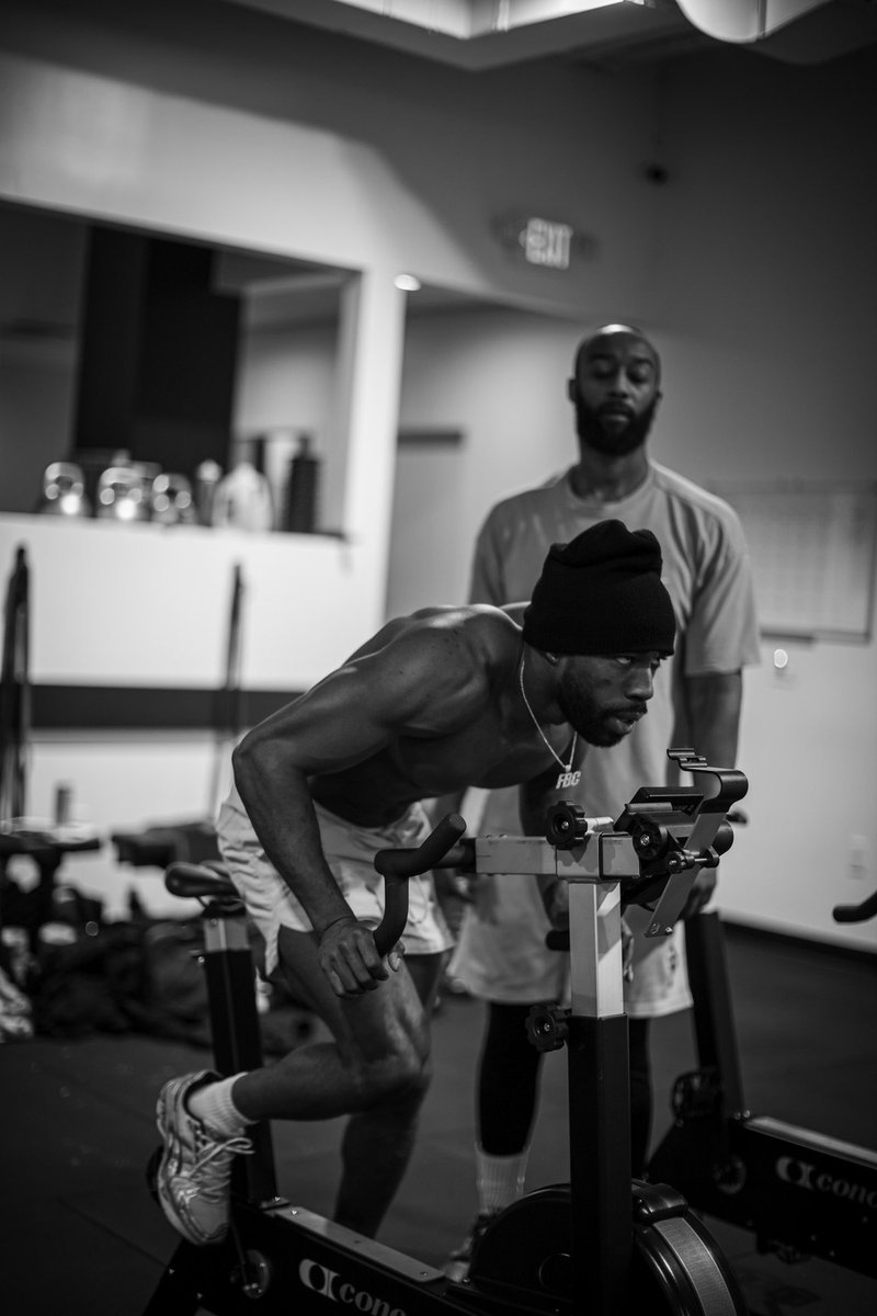 Xavierwwe24's tweet photo. F45 Last Set Best Set https://t.co/JZJuyzuhNl