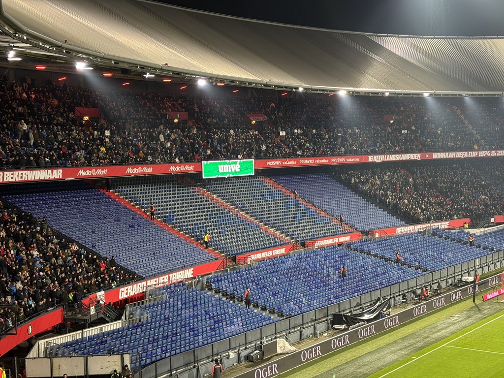 Schaam je <a href="/KNVB/">KNVB</a> 
Wat een klote maatregel!