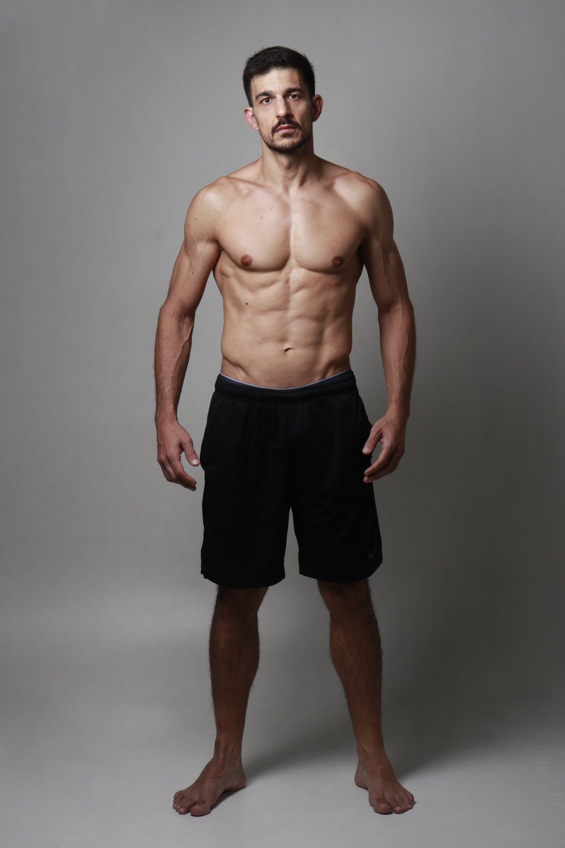 RafaelSenzi's tweet photo. Ensaio profissional verão, moda praia, esporte e roupa íntima #modelo #masculinity #CalvinKlein #Gucci #TommyHilfigerTH #armani #rebook #nike #natural #male #fortytwo https://t.co/h9geSaH2cI
