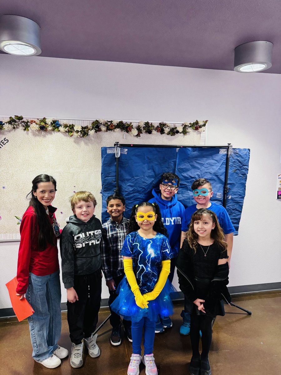 M. Velasquez (@mvelasquez_bmes) on Twitter photo Proud is an understatement! These students are so creative, hardworking and bright! ❤️🤍💙 #PatriotPride <a href="/KWright_BMES/">Patriotpride</a> <a href="/APFigueroa_BMES/">Paula Figueroa</a> Proud is an understatement! These students are so creative, hardworking and bright! ❤️🤍💙 #PatriotPride <a href="/KWright_BMES/">Patriotpride</a> <a href="/APFigueroa_BMES/">Paula Figueroa</a>