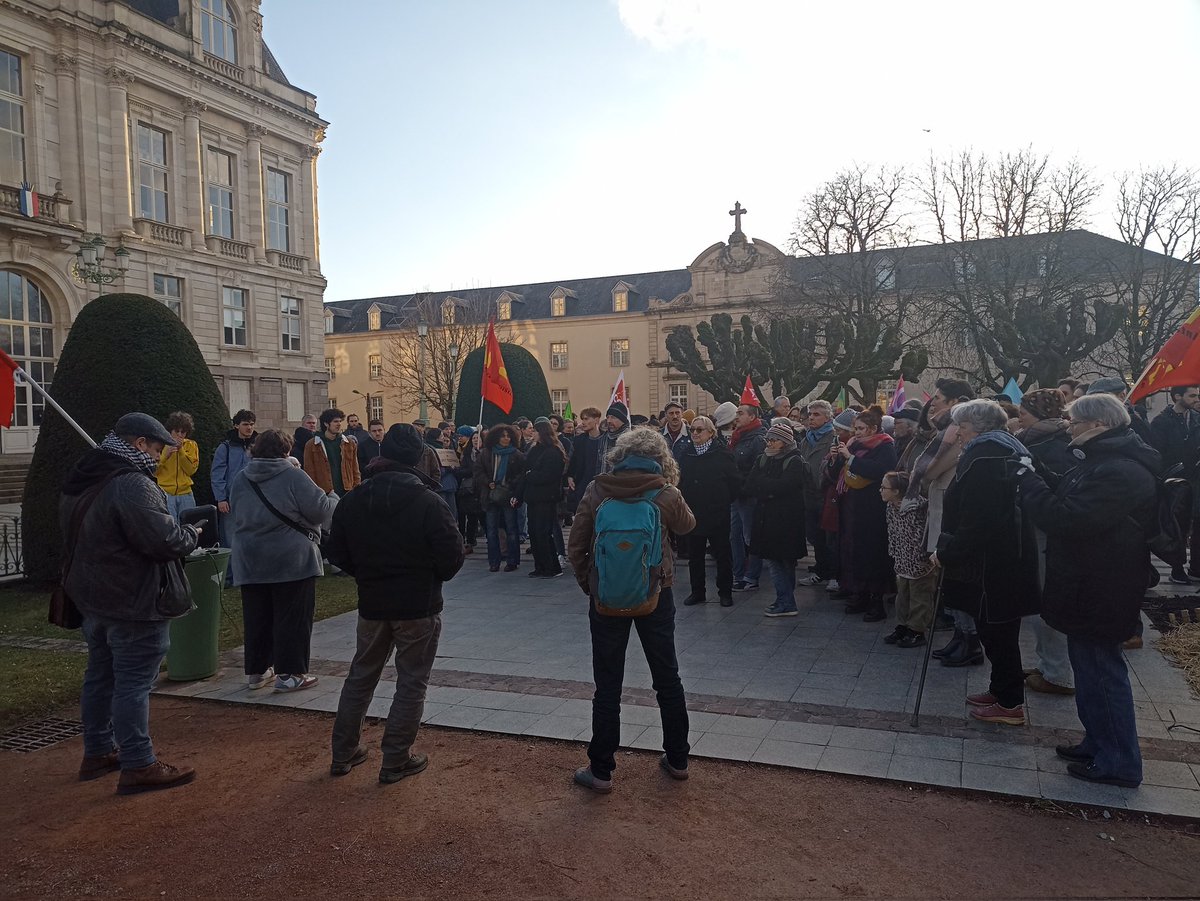 MJCF_87's tweet image. 🚩 Le MJCF était présent au rassemblement féministe et antiraciste appelé par Collectif Contre les Idées d'Extrême Droite 87 contre la venue du collectif Némésis à Limoges, organisation "féministe" profondément raciste et d'extrême-droite.