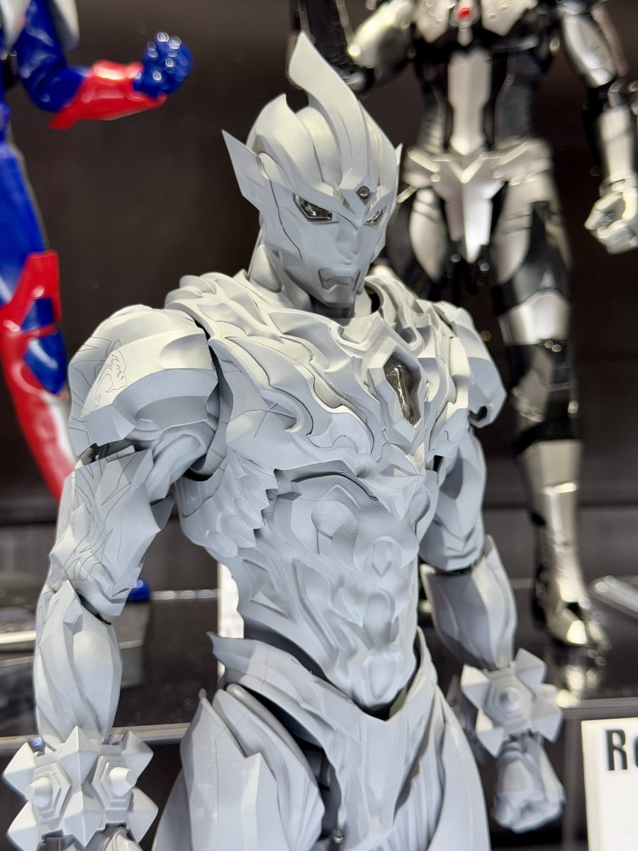 threezeroX後藤正行 ウルトラマンレグロス】 ウルトラシリーズの