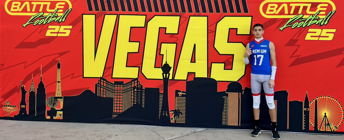 CoachMark1505's tweet photo. @Battle 7v7 Vegas tourney with
@Premium 15u.  Boys got going the second game! @NathanHorta15 locked it down!
@NathanHorta15 @JameslewisCoach @AltamiranoCoach @premiumsportsla @CoachErickPonce @Coach_Aleman https://t.co/rDXwZP7STE