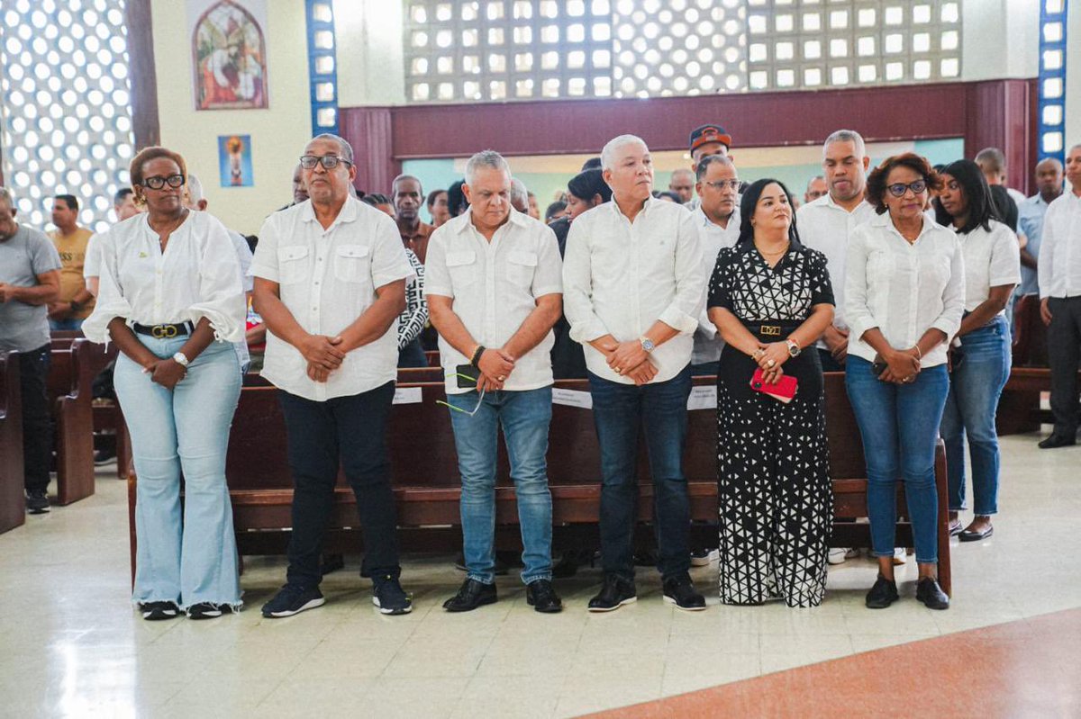 PRM (@prm_oficial) on Twitter photo encabezado por el compañero <a href="/SanzLovaton/">Yayo</a> junto al presidente del municipio Francisco Campusano, y los compañeros <a href="/GloriaReyesG/">Gloria Reyes</a>, <a href="/scarletbenzan/">Scarlet Benzan</a>, <a href="/wegrullon/">Welinton Grullon</a>, <a href="/RafaelFliz/">Rafael J. Féliz García</a>, Francis Almonte y Rolfi Rojas. encabezado por el compañero <a href="/SanzLovaton/">Yayo</a> junto al presidente del municipio Francisco Campusano, y los compañeros <a href="/GloriaReyesG/">Gloria Reyes</a>, <a href="/scarletbenzan/">Scarlet Benzan</a>, <a href="/wegrullon/">Welinton Grullon</a>, <a href="/RafaelFliz/">Rafael J. Féliz García</a>, Francis Almonte y Rolfi Rojas.