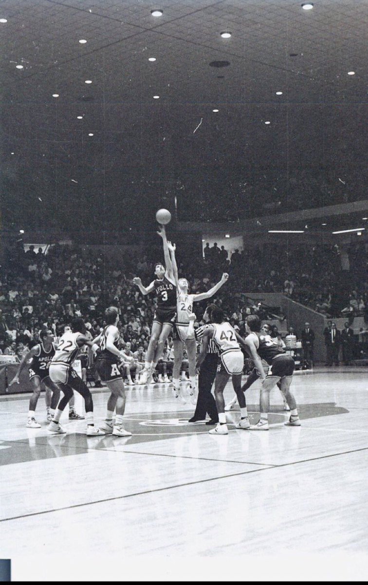 An absolute beauty. Kentucky's first made for television high school basketball game. Played on a Sunday afternoon in February of 1986 at a sold out Memorial Coliseum. This is what the opening tip looked like.