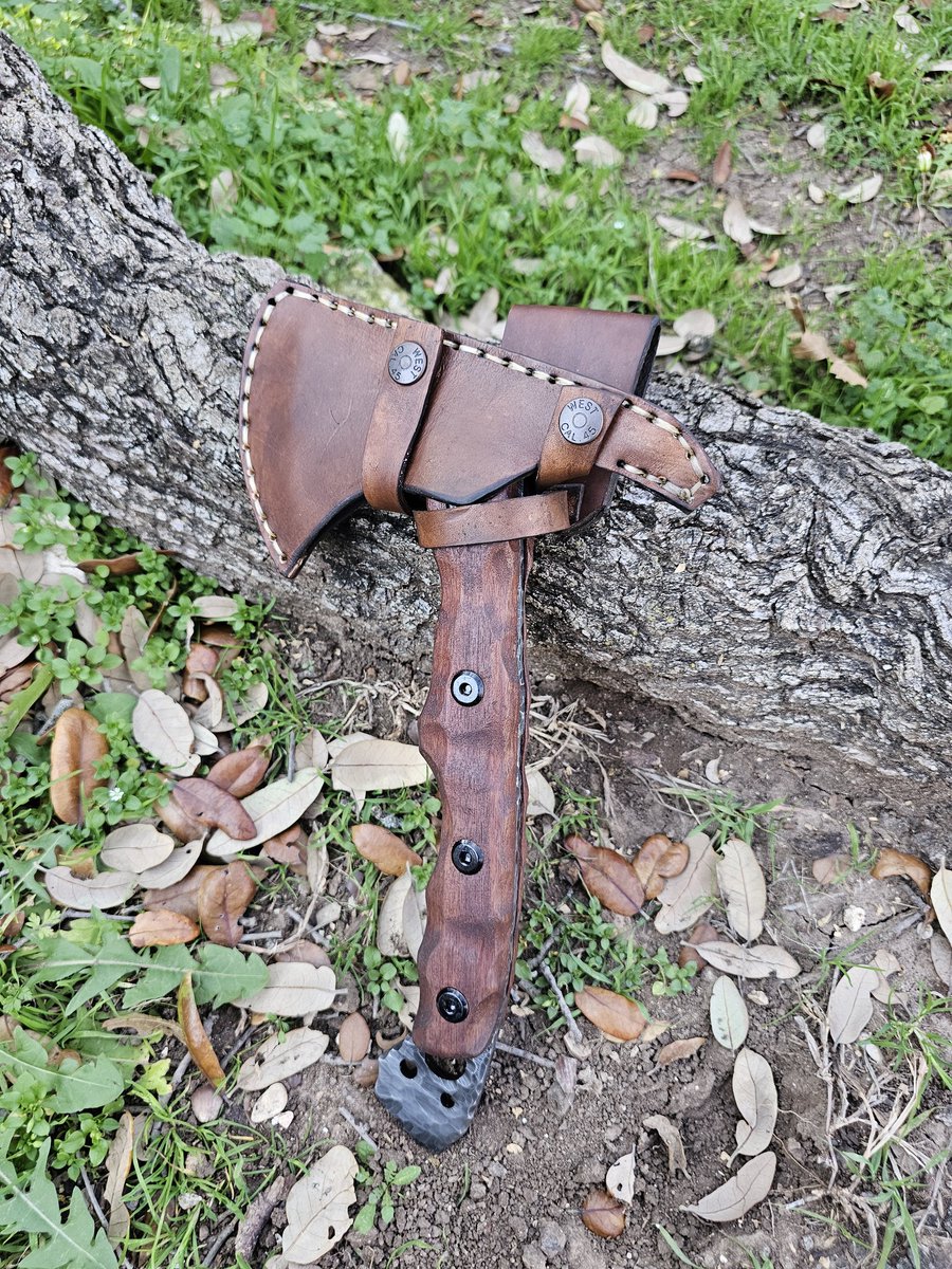 Junkyardtactic's tweet image. Completed this today. Tomahawk made from an old plow blade I found on my land. Handmade/forged. Steel is from the 1930s. Solid Oak handles with mahogany stain. Custom leather sheath. All for @StacheAutonomy
Mailing it Monday. Thank you so much for your patience.
