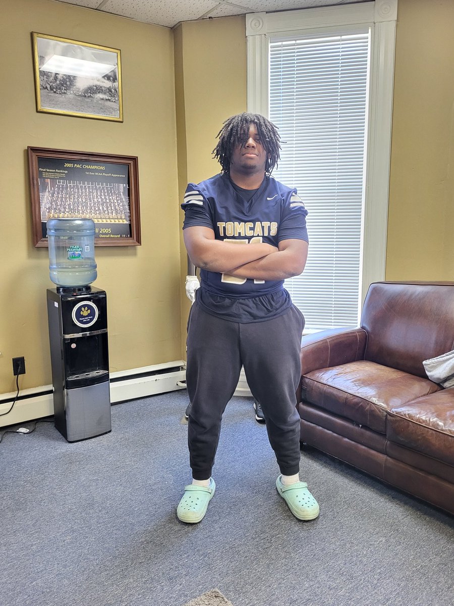 GrantNewton33's tweet photo. Had a great official visit with @Thiel_Footbal &amp; @thielcollege!  Thank you for making the experience memorable!  @Coachsbauman @coachjonbevier @KevMcLane21 @DonnyPattison5 https://t.co/afKbdh1sQ0