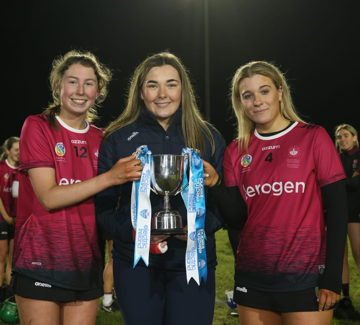 GalwayCamogie96's tweet photo. Congrats to @Camogie_OG who overcame Ulster University Magee in the Uí Mhaolagáin cup final this evening in Bekan! 

The side were captained by Rachael Linnane and Aoife Dooley. The player of the game was Lisa English! 

A great finish to a great day for https://t.co/mJohcfhJM1