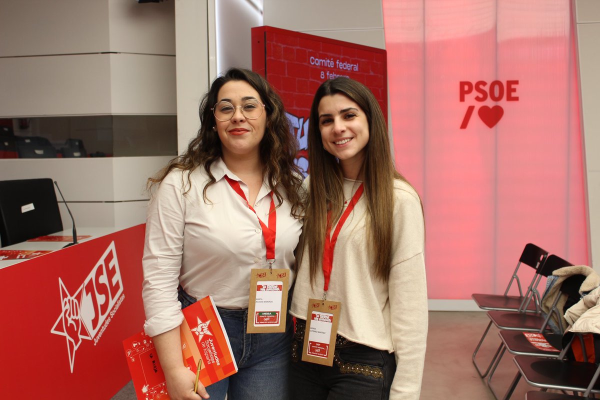 TU FUERZA NOS REPRESENTA🚀🌹

Comité Federal de <a href="/JSE_ORG/">Juventudes Socialistas</a> celebrado en Madrid, en el que se ha aprobado la gestión de la CEF con el 100% de los apoyos.👏🏻

Y despedimos a nuestra Presidenta… gràcies <a href="/mrt_agueda/">Marta Águeda</a> per tota la teva feina 💜