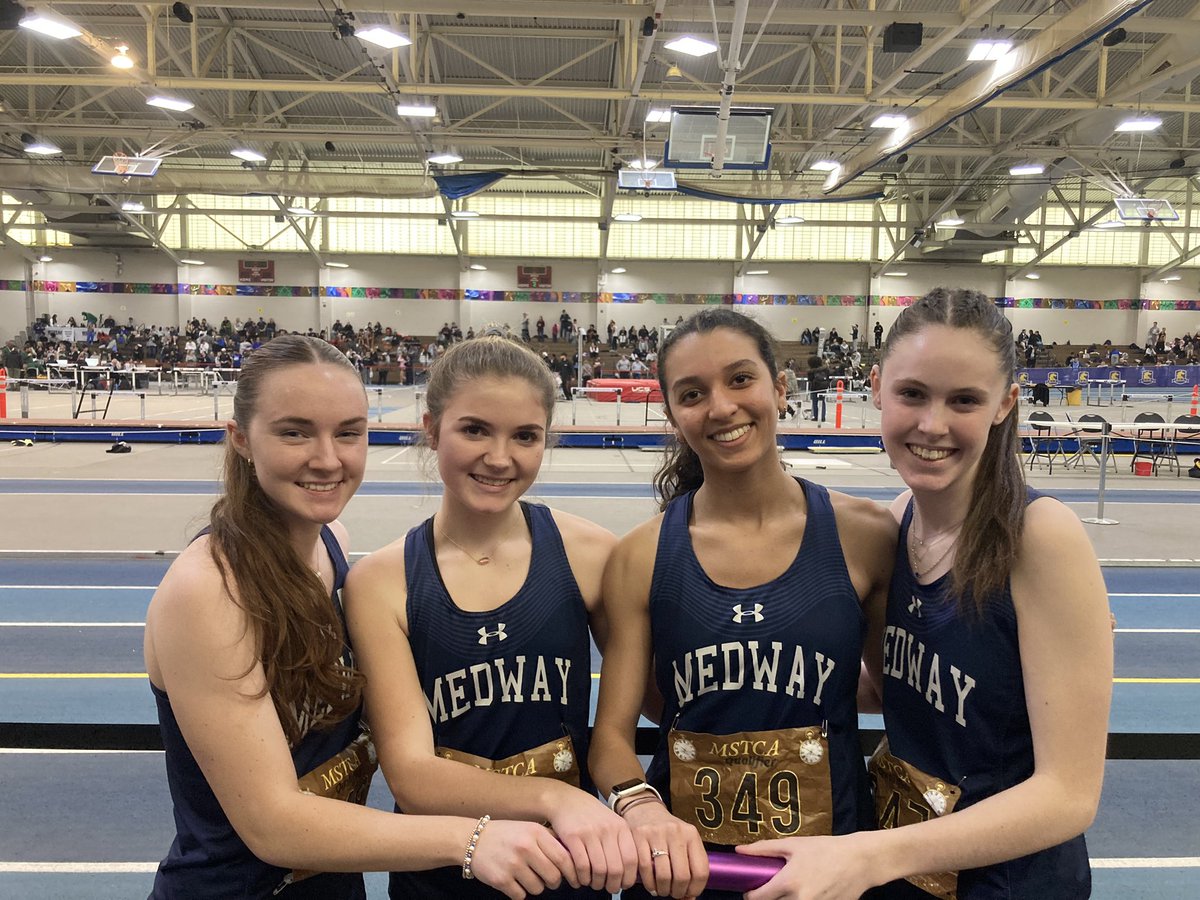 Girls 4x200 team of Annabelle, Nadja, Lily, and Katelyn run 1:53.62 and qualify for States! #MedwayTrack