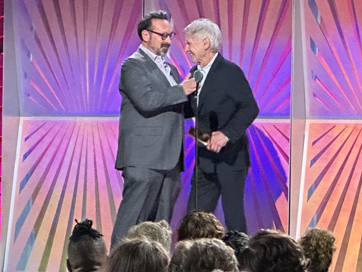 Harrison Ford presents James Mangold with AARP Award for Best Movie Made for Grownups
#AARPawards