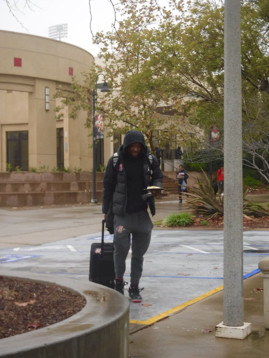 mesa_aztecs's tweet image. Aztec Game Day⚫️🔴

#MESA #AztecBasketball #SDSUMBB