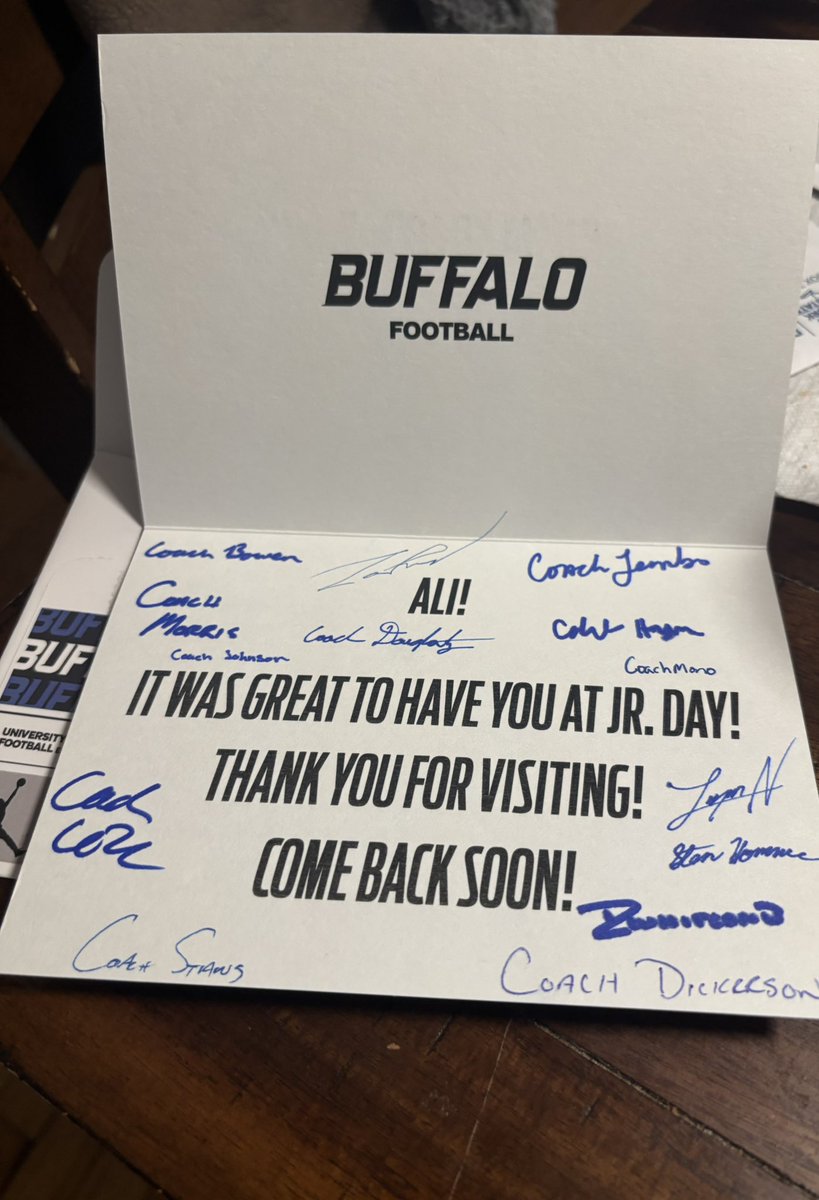 AlisGlory72's tweet image. Thank you @UBFootball for the mail!
@Pete_Lembo @Biggame_24 @CardinalHayesFB