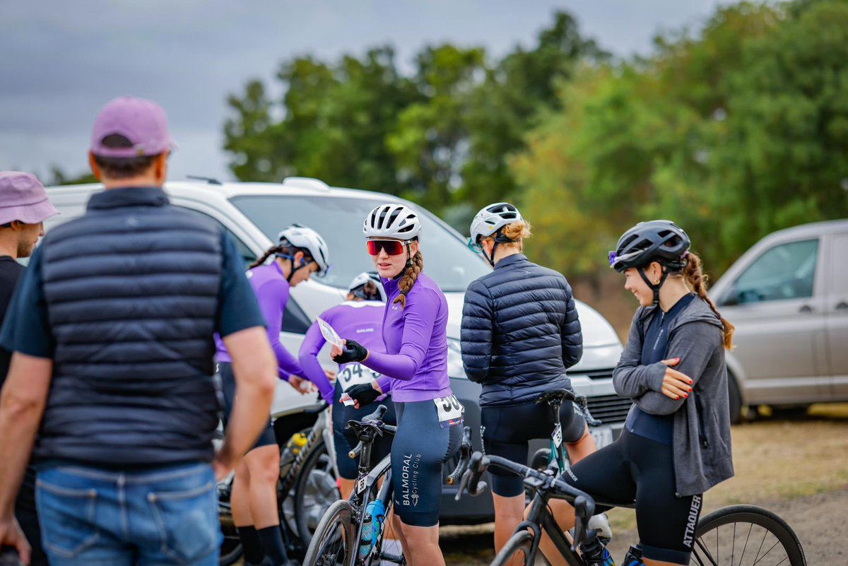 #LochardEnergy Women’s Warrny race prep. <a href="/ProVeloSL/">ProVelo Super League</a> #M2W25