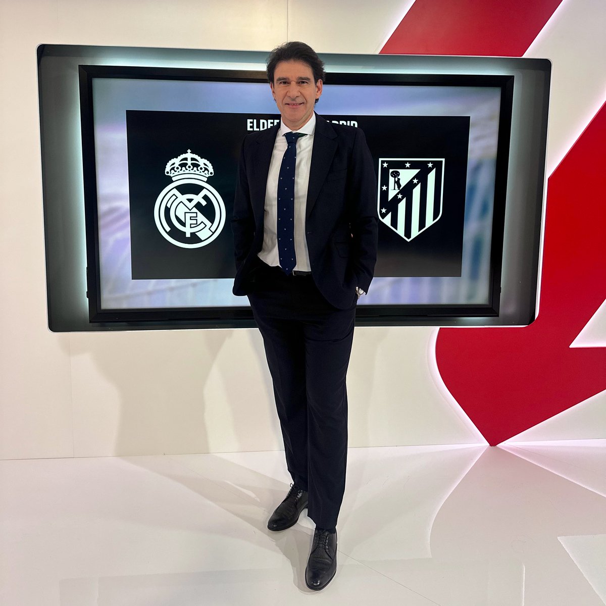 This is #ElDerbideMadrid and this is <a href="/LaLigaTV/">LALIGA TV</a>. A behind-the-scenes look at the game of the matchday.

Esto es #ElDerbideMadrid y esto es <a href="/LaLigaTV/">LALIGA TV</a>. Así vivimos desde dentro el partido de la jornada.