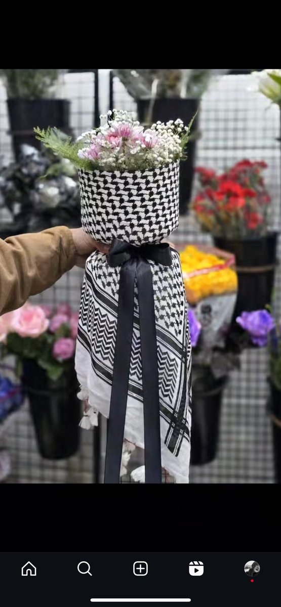 وەرە یارێکت نەبێ لەوانەت بۆ بکڕێ زۆر ناخۆشە کاک مەعمود🥲❤️‍🩹