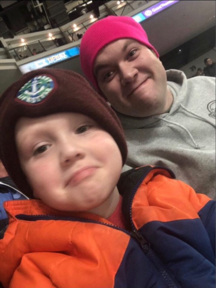 edgarnormous's tweet photo. #HockeyFightsCancer #GoMooseGo https://t.co/H08gbGU86A