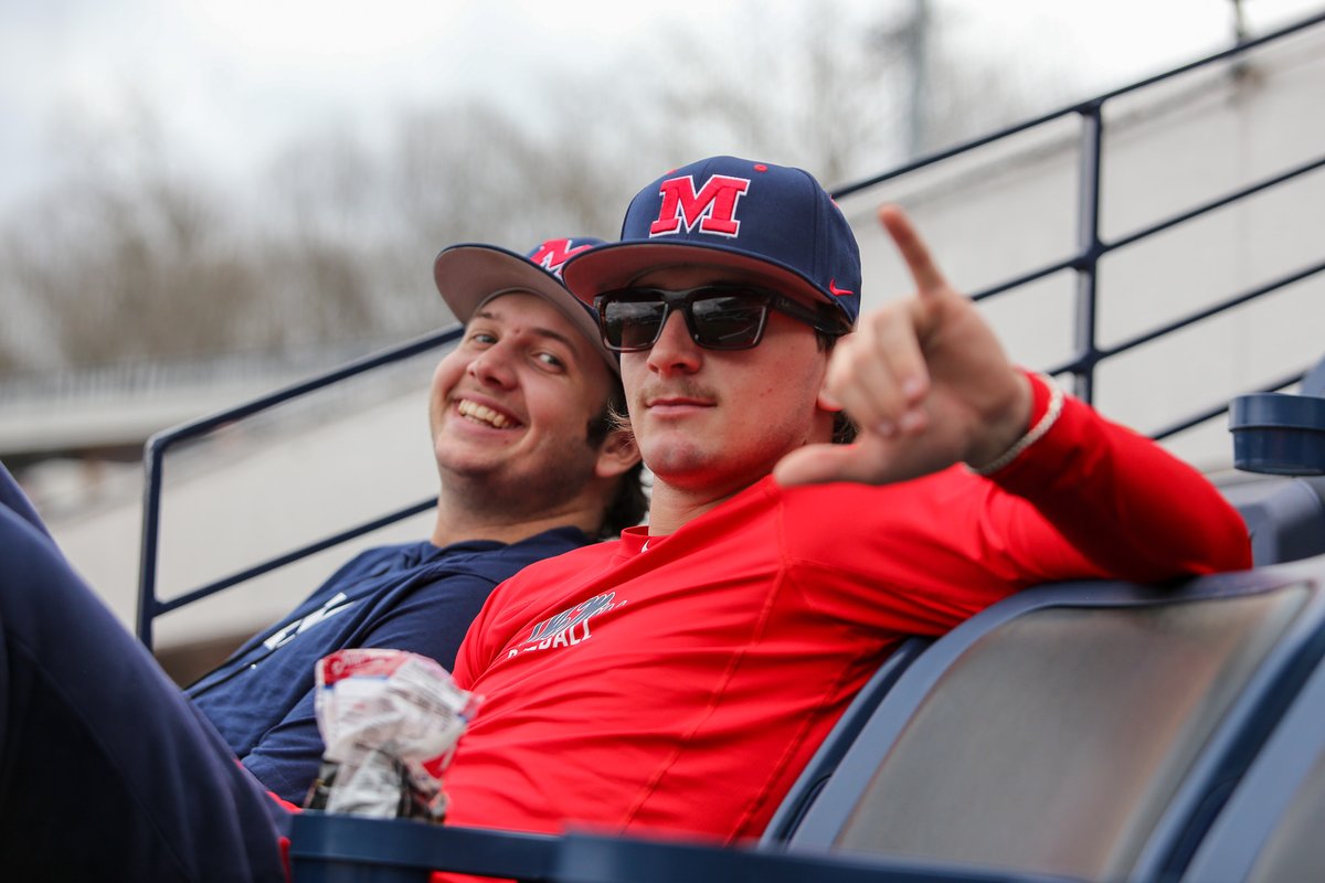 No better place to hang out than Swayze Field 😎

<a href="/canney_alex/">Alex Canney</a> x <a href="/cadetownsendmlb/">Cade Townsend</a>