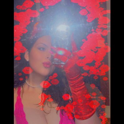 izzycouture's tweet photo. #NewProfilePic https://t.co/ShoVoI344Z