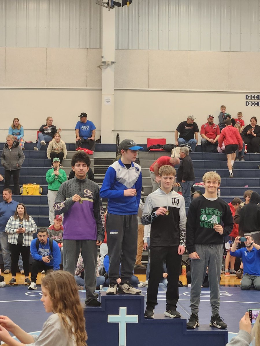 Four CCO wrestlers placed at the Grand Island Central Catholic invite today...
Brenden Gabel 4th
Tymari Francis 2nd
Jed Berggren  2nd
Cooper Dewitt 3rd
Well Done!