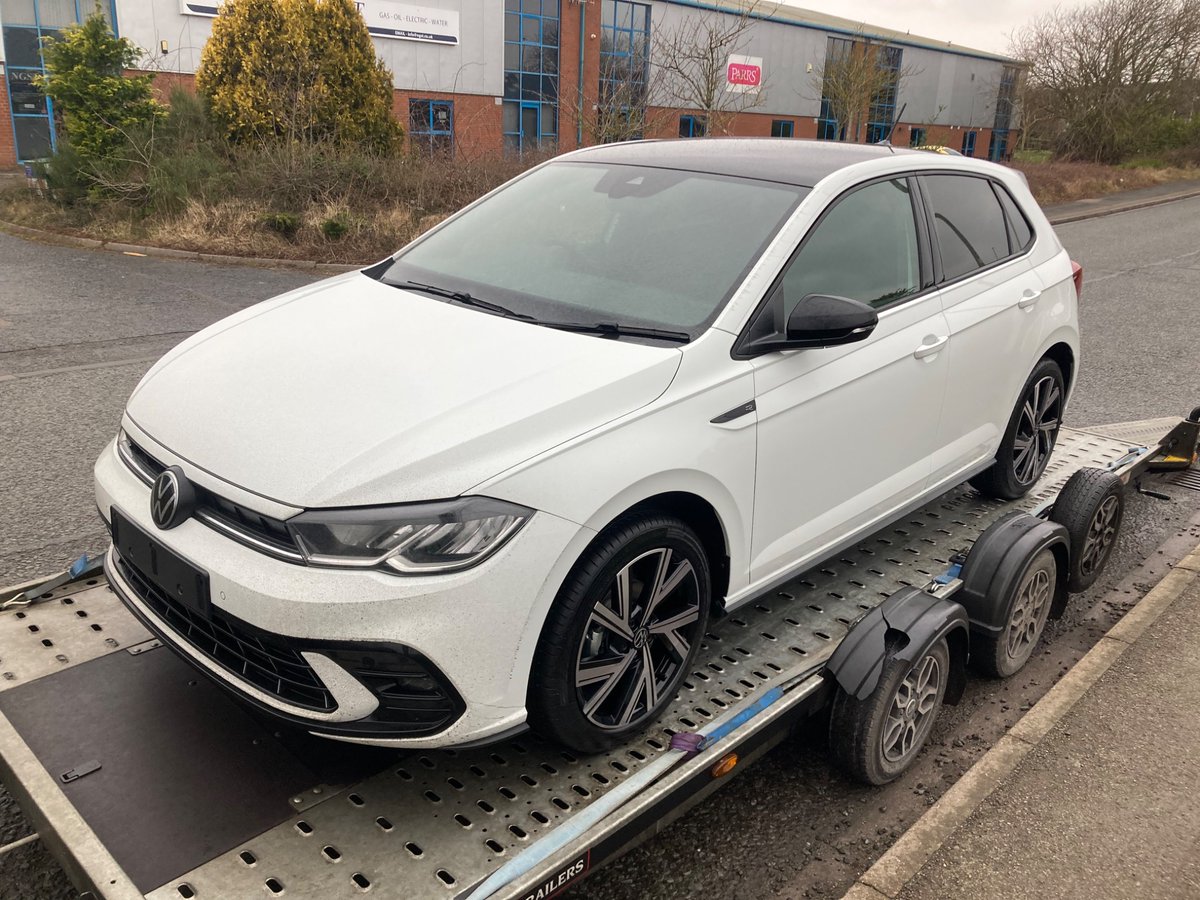 CaptainMov12489's tweet photo. And another one done today 
Volkswagen Polo R-line Black Edition 😍 dealer transfer ready for its new owner! 

#polorline
#new74polo
#volkswagendeswinks

Available now from 
@deswinks VW Scarborough https://t.co/Mg2f3SUmhE