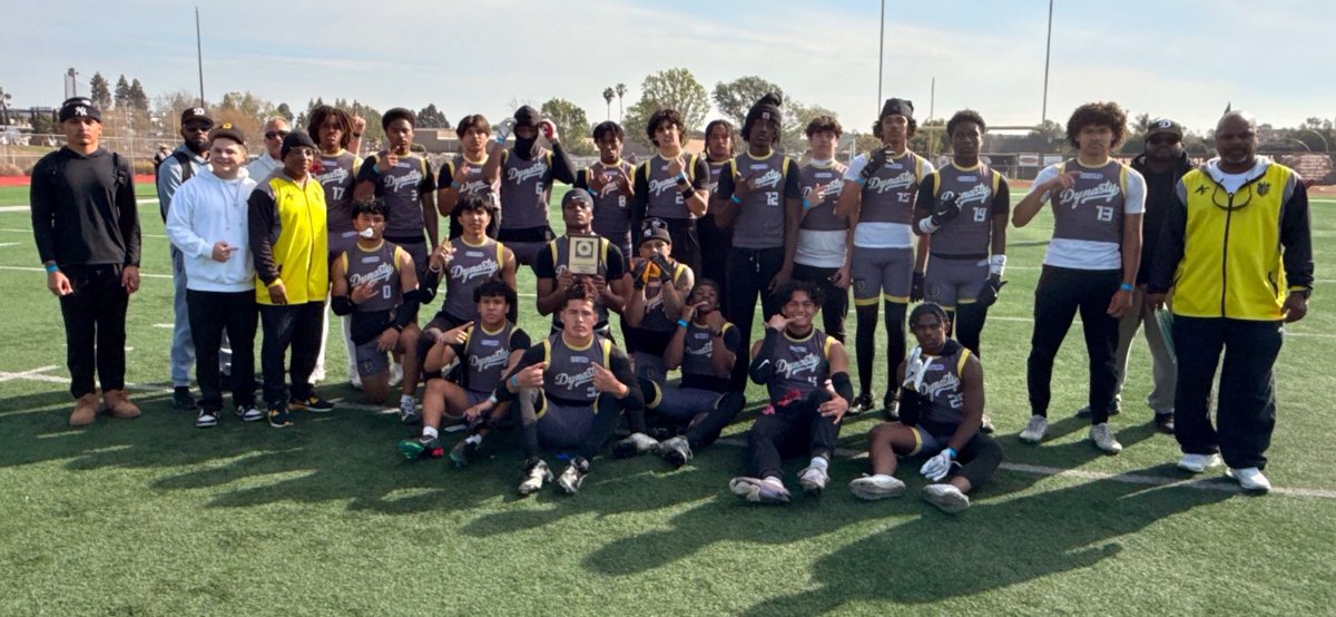 DJ_Mitchell1X's tweet image. #GodisGreat #CHAMPIONS 7v7 #QuickStrike @DJ_Mitchell1X @DavidVallejo @KamdenTillis @ocvarsityguy @OrtegeJenkins16 @OC_Recruits @COACHKDJR @FWhittinghamJr @MrSierra2U @CoachJFranks @BlazeLaHabra @LHHighlanders @LHHSAthletics1 @steven_trang4 @GregBiggins @RivalsCorey @adamgorney