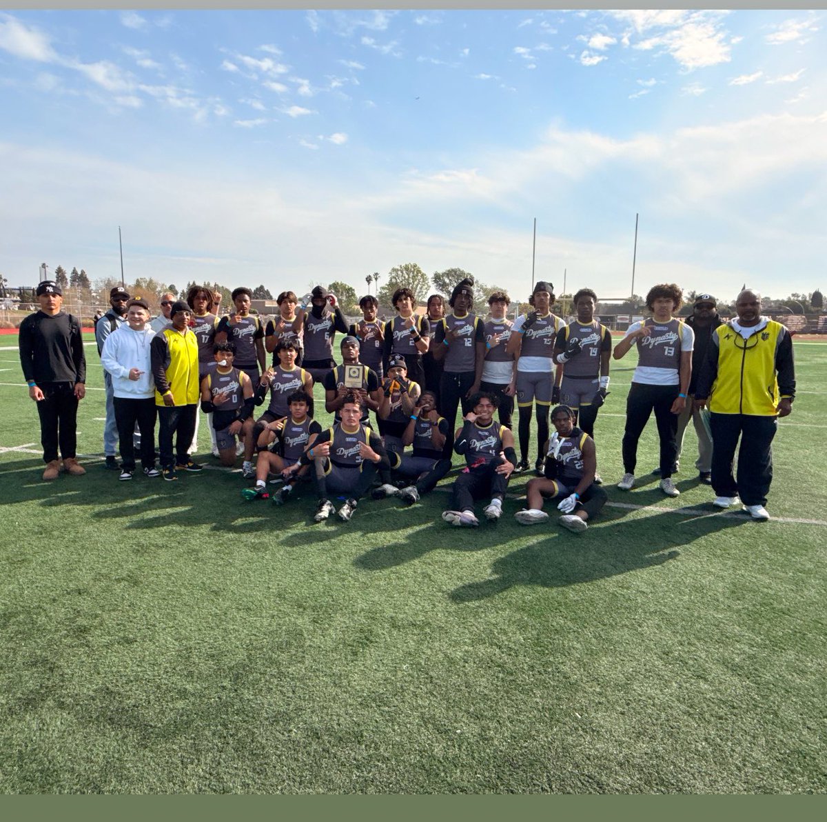 DJ_Mitchell1X's tweet image. #GodisGreat #CHAMPIONS 7v7 #QuickStrike @DJ_Mitchell1X @DavidVallejo @KamdenTillis @ocvarsityguy @OrtegeJenkins16 @OC_Recruits @COACHKDJR @FWhittinghamJr @MrSierra2U @CoachJFranks @BlazeLaHabra @LHHighlanders @LHHSAthletics1 @steven_trang4 @GregBiggins @RivalsCorey @adamgorney