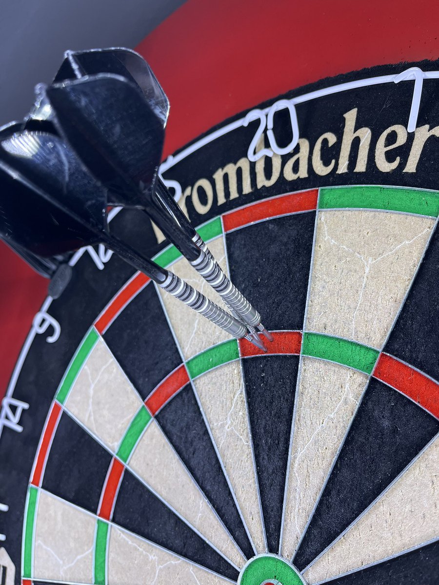 Trinity2403's tweet image. My first 180 🎯 What a wonderful feeling. Now that I know I can do it, my motivation to practice has increased. I will continue to train more 💪🏽