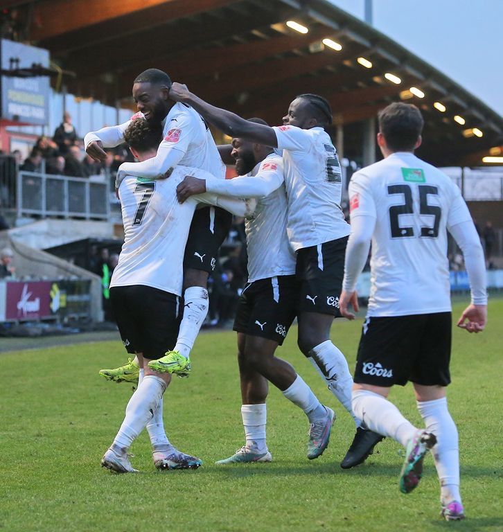 Dartford FC tweet media